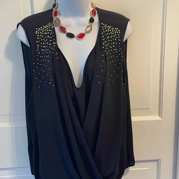 Cache Tops - Cache NEW Holiday top gorgeous size large